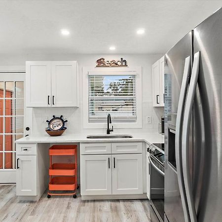 Quaint Gulfport Beach Bungalow St. Petersburg Exterior foto