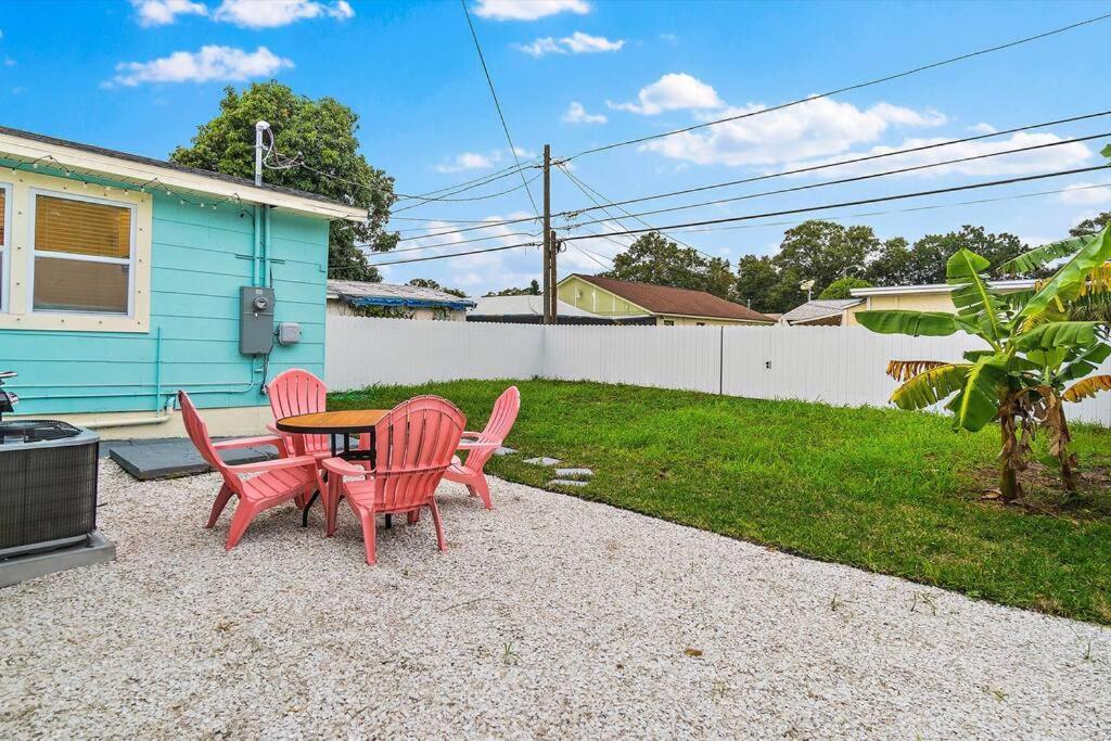 Quaint Gulfport Beach Bungalow St. Petersburg Exterior foto