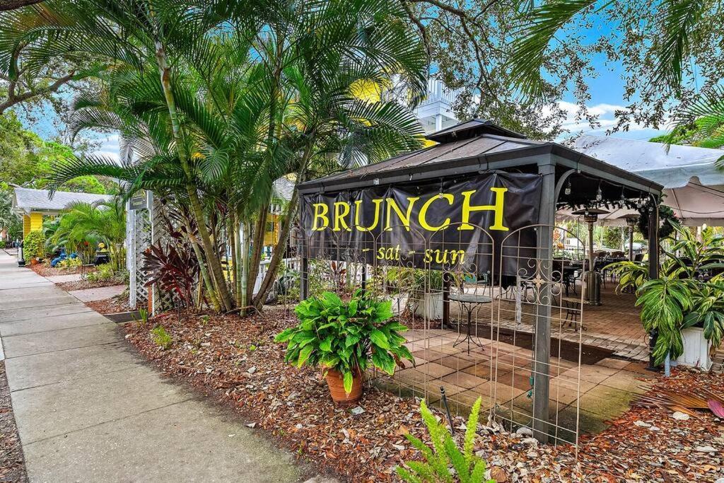 Quaint Gulfport Beach Bungalow St. Petersburg Exterior foto